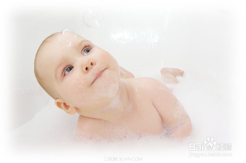 婴儿游泳好不好