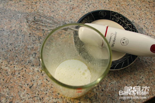 彩糖戚风的做法