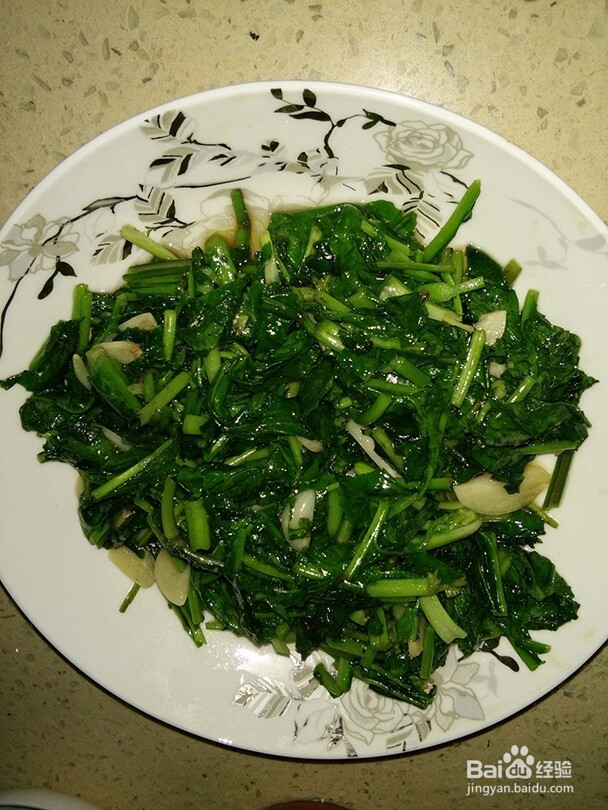 小炒蒜蓉萝卜缨