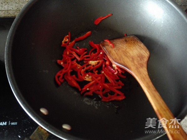 菌菇肉丝炒乌冬