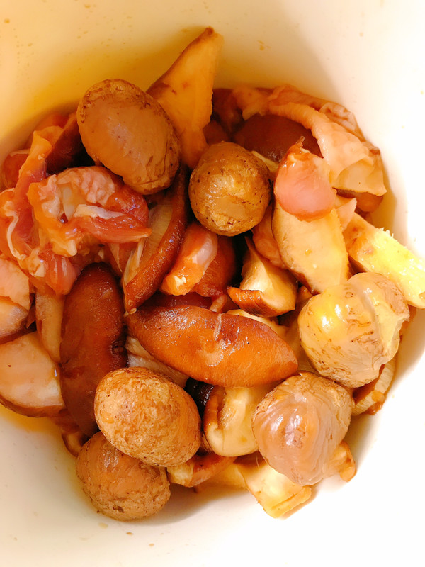 香菇板栗鸡焖饭