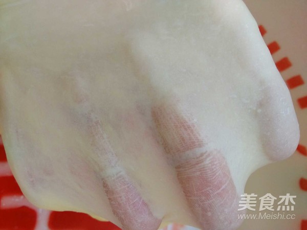 葡萄干花环面包