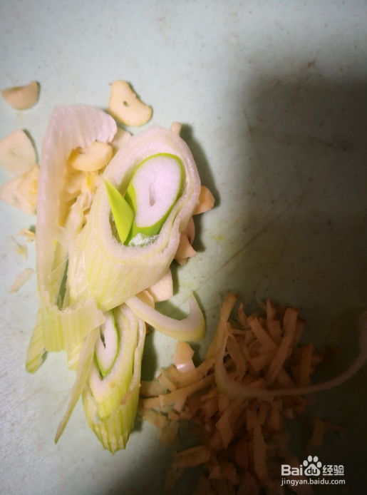 青椒炒鸡蛋的做法