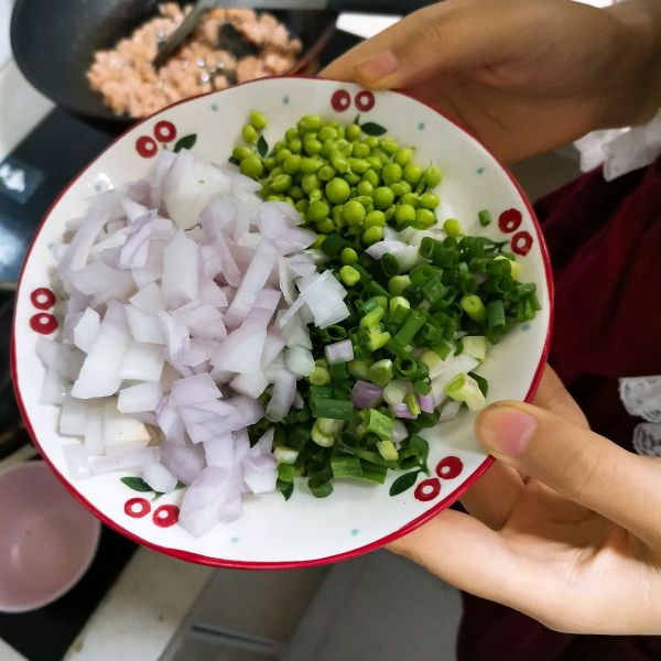 超快手韩式泡菜炒饭