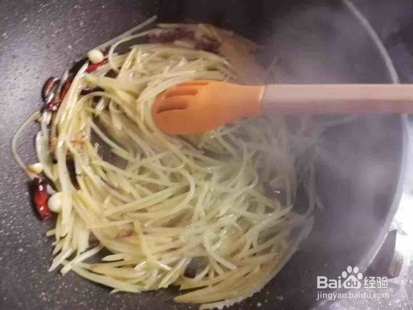 酸辣土豆丝的做法