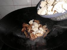 【菜谱换礼2】----花菜炒香菇