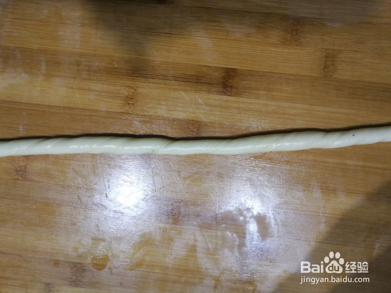 奶香蜂蜜麻花的做法