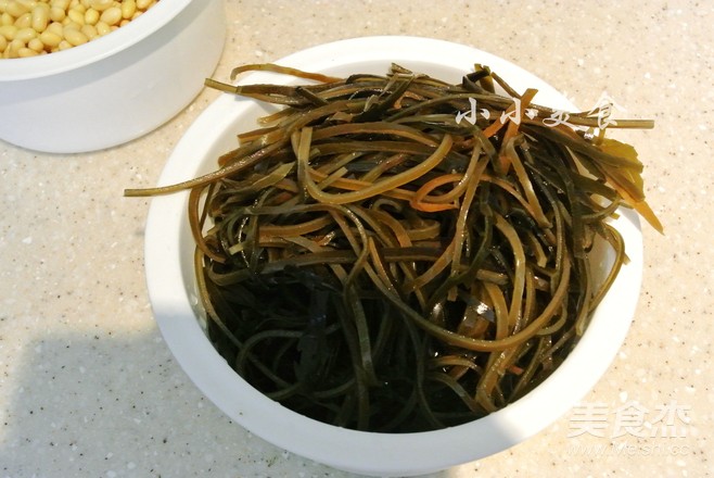 排骨炖黄豆海带