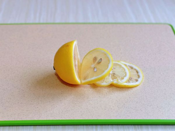 蔓越莓柠檬气泡水