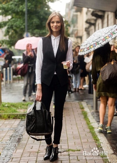 正式又不失时尚的女性上班穿着搭配