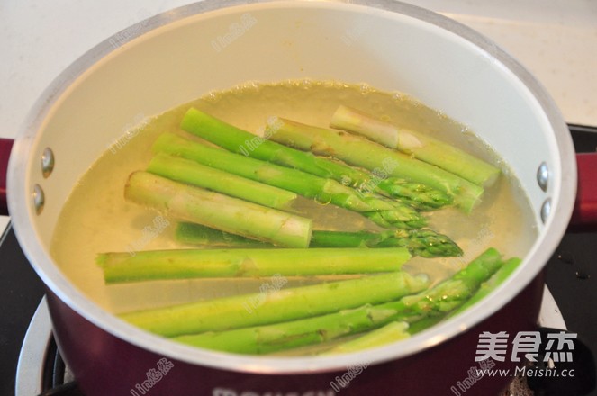 金枪鱼饭团的做法