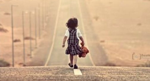 逆境中不放弃的人物故事有哪些