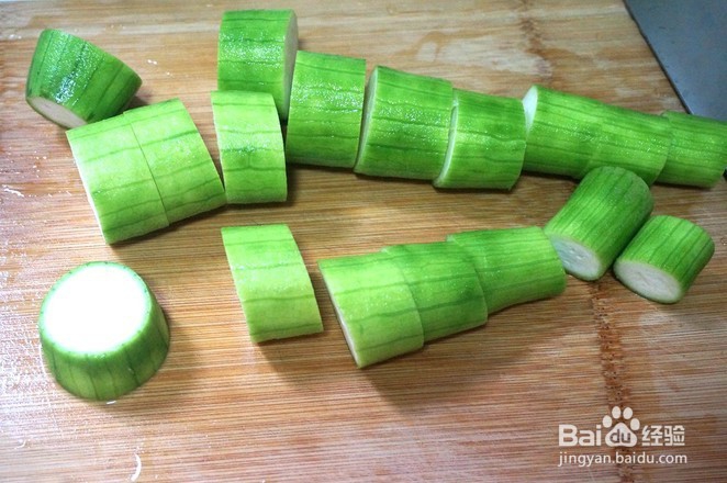 金蒜蒸丝瓜的做法