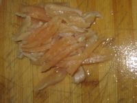 鸡丝黄瓜豆角的做法