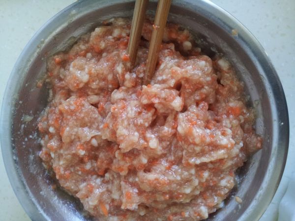 蒸酿虾仁豆腐泡