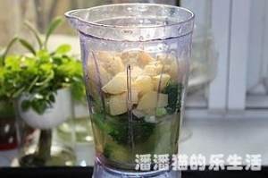 养生食补奶油西兰花培根浓汤的做法