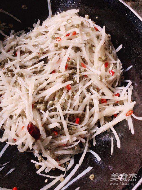 泡菜土豆丝的做法