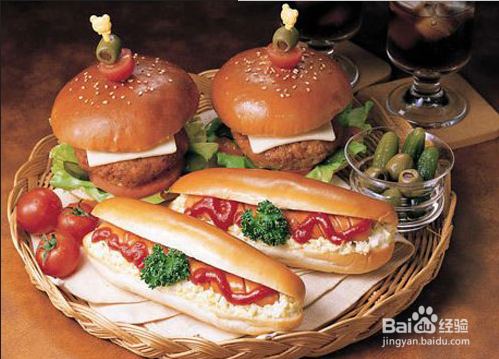 怎么预防和减少脸上的青春痘