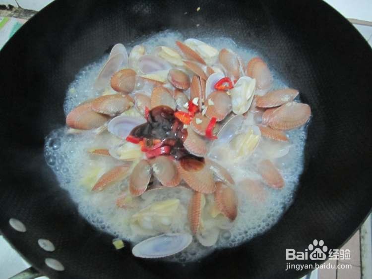 爆炒花甲的做法