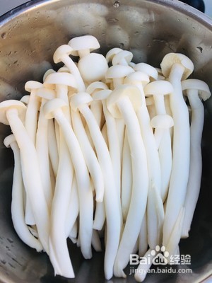 鲜嫩白玉菇真好吃