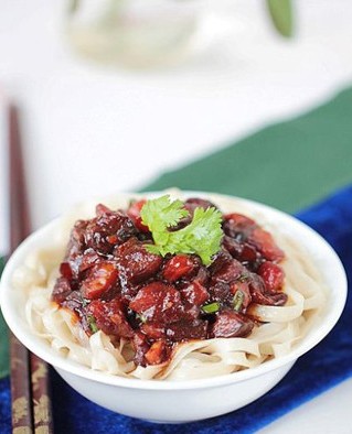 茄子西红柿卤面的做法