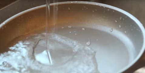 不粘锅怎么开锅