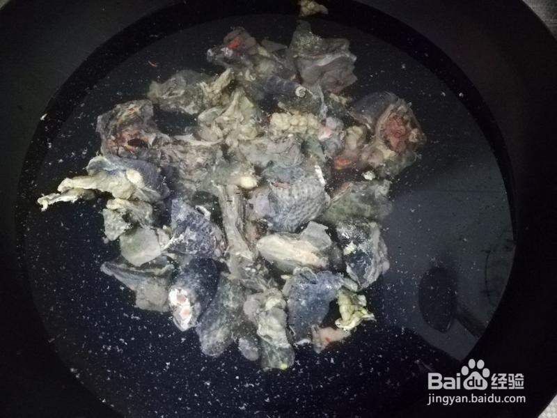 清热滋补西洋参乌鸡汤的做法