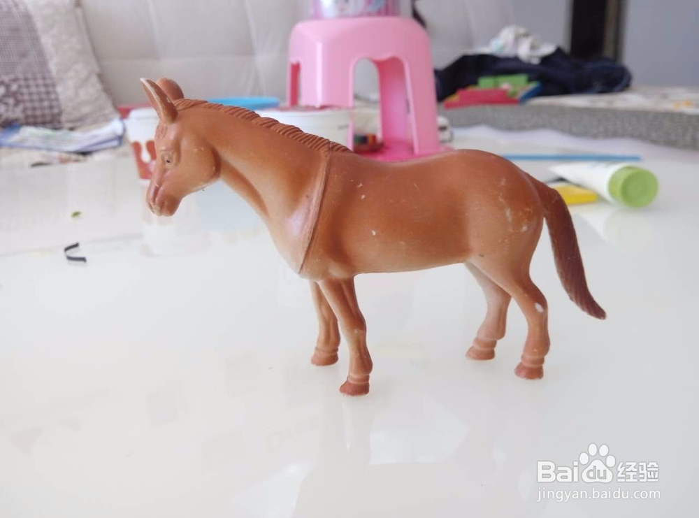 废旧纸板手工制作小马