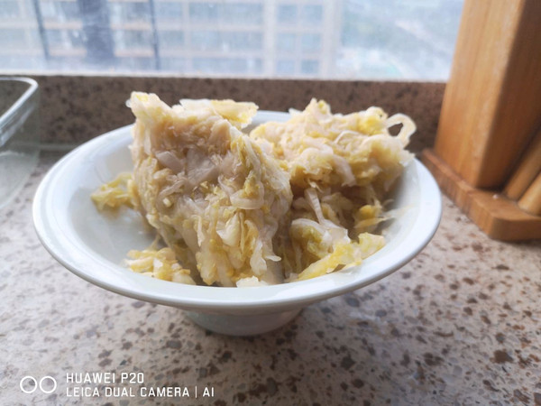 东北酸菜炒五花肉