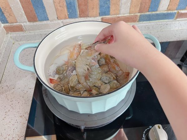 藤椒捞汁小海鲜