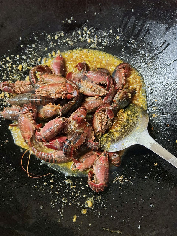 蒜蓉咖喱小龙虾