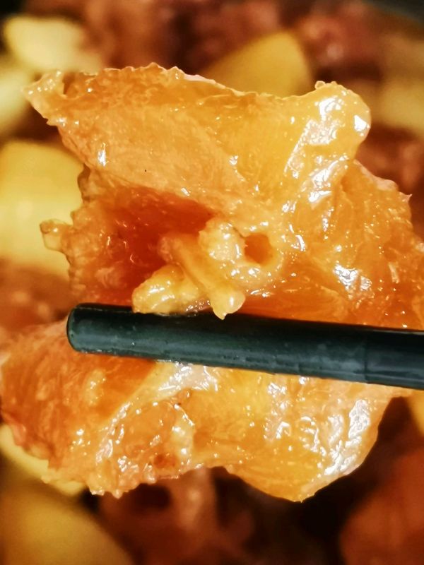 红烧牛蹄筋炖萝卜