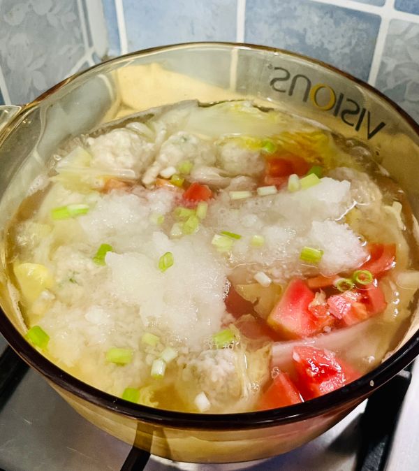 鸡肉丸雪见汤锅