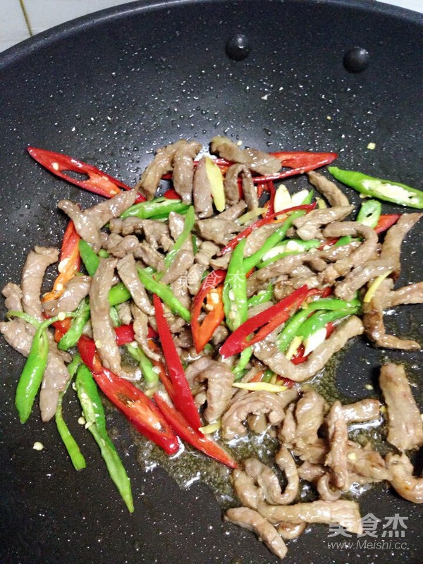 杭椒炒牛肉的做法