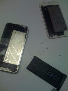 手机掉水里了开不了机怎么办