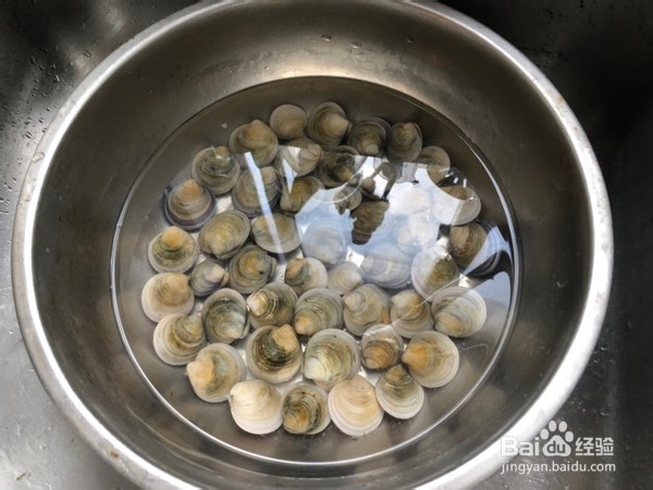 制作丝瓜蛤蜊汤的方法