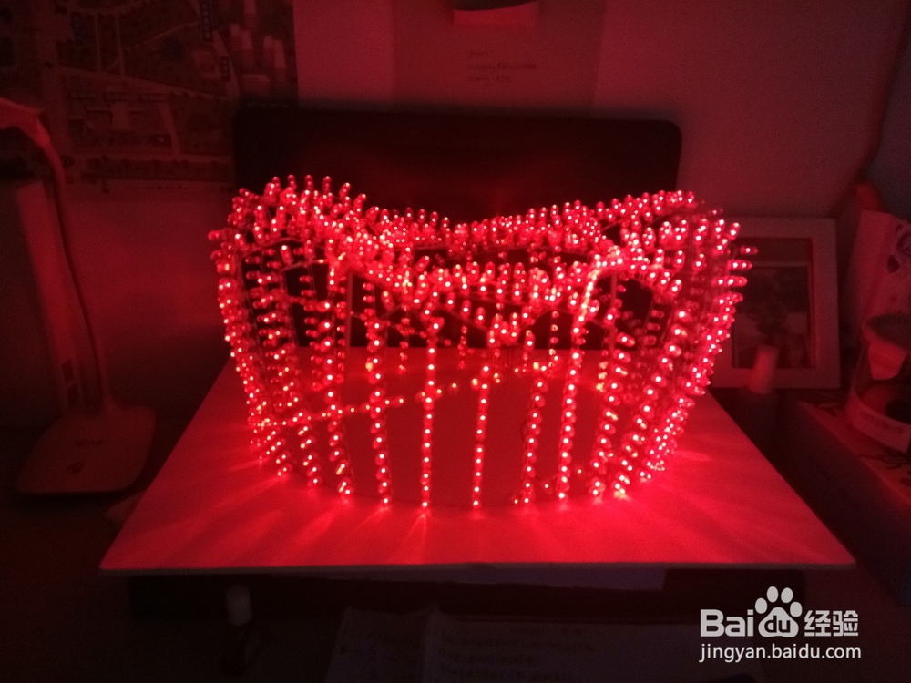 基于51单片机的LED灯鸟巢模型