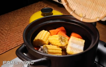 如何炖出浓香玉米胡萝卜排骨汤