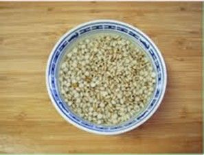 19碗秋日美肌靓汤多喝多漂亮-凉瓜薏仁排骨汤