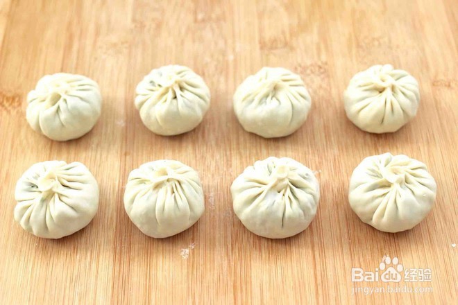 怎么包荠菜鸡蛋虾皮蒸包