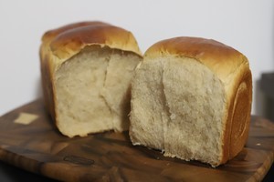 奶茶炼乳吐司的做法