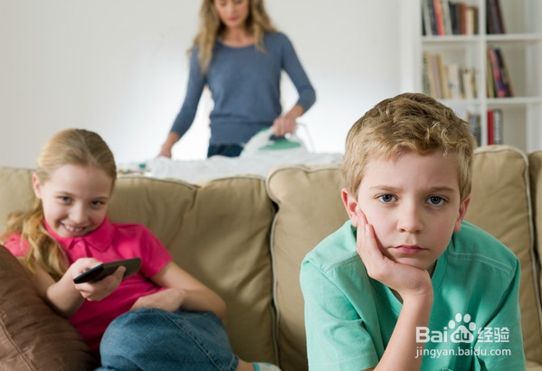 电视对孩子有哪些伤害？