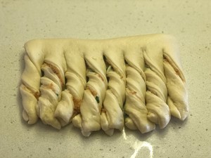 葱香肉松吐司的做法