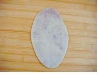 层层酥脆的—红曲豆沙酥