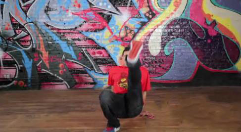 学跳breaking的旋转动作