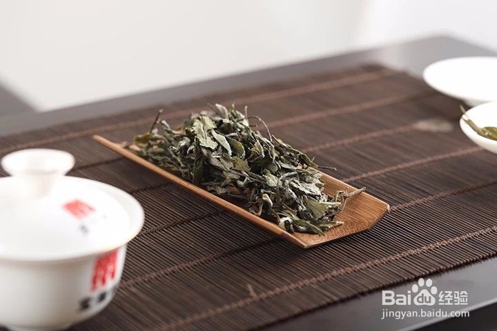 收藏白茶的必备攻略:教你如何辨别做旧老白茶