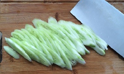 愚人家常菜之好吃好学的“凉拌黄瓜”