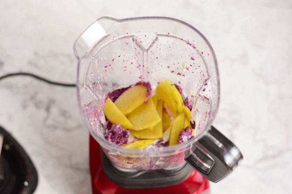 一道深受女士喜欢的减肥甜点--紫薯土豆泥