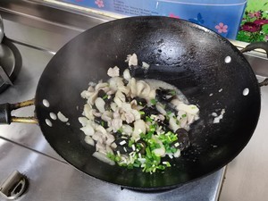 马蹄炒肉片的做法