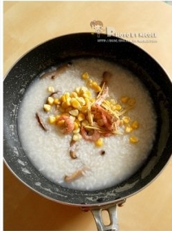 田园蔬菜海鲜粥